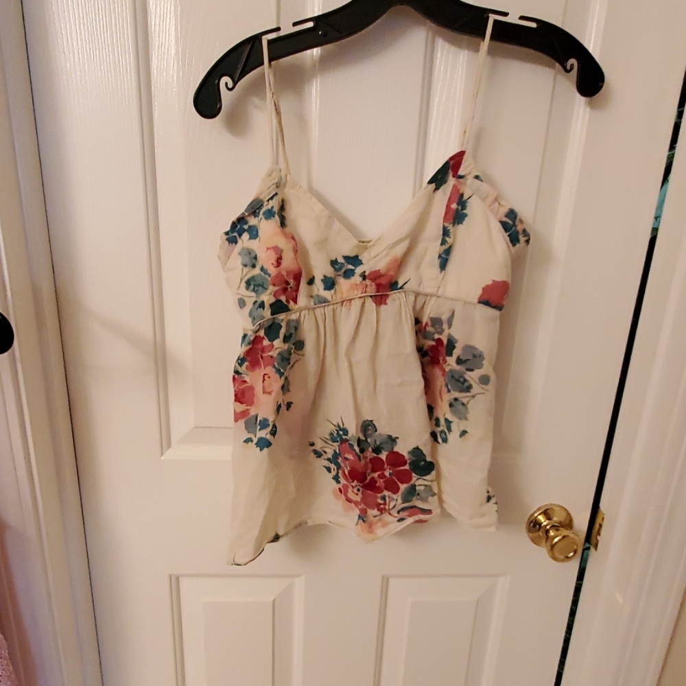 Two tops - Picture 2 of 2